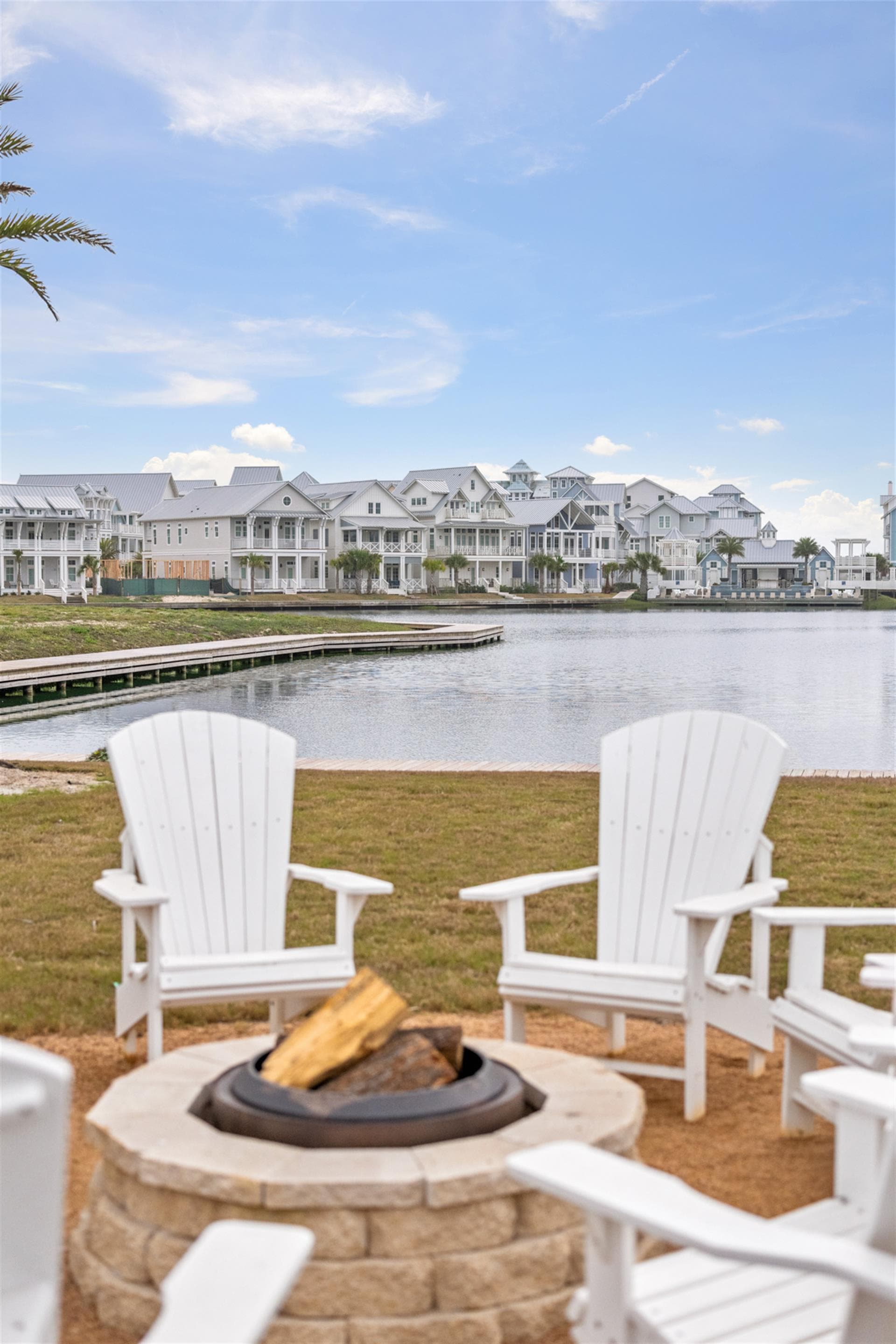 Holiday House - Image 81