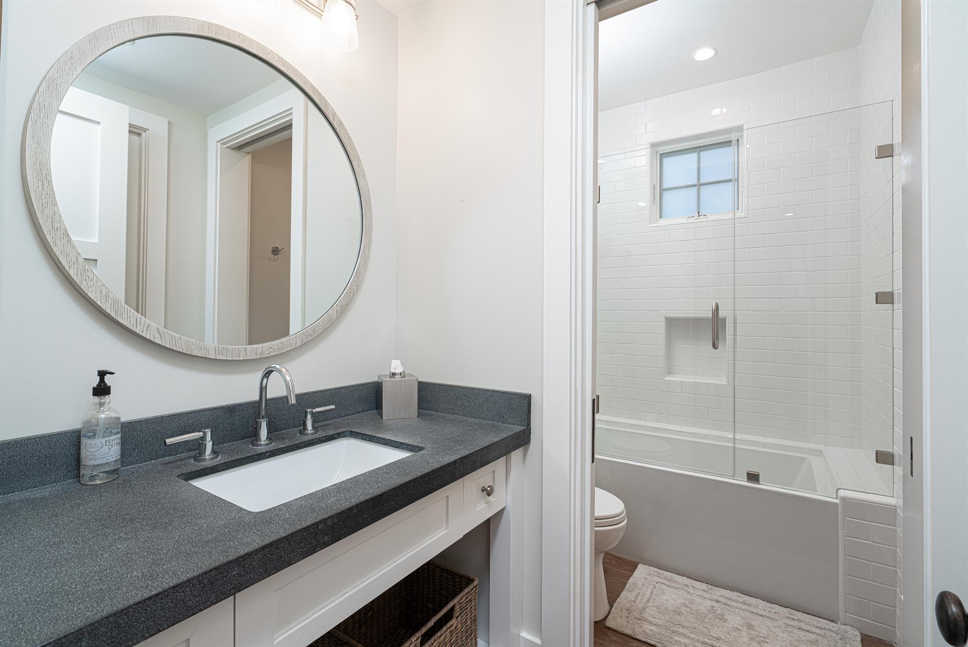 Peninsula Pearl - Image 20