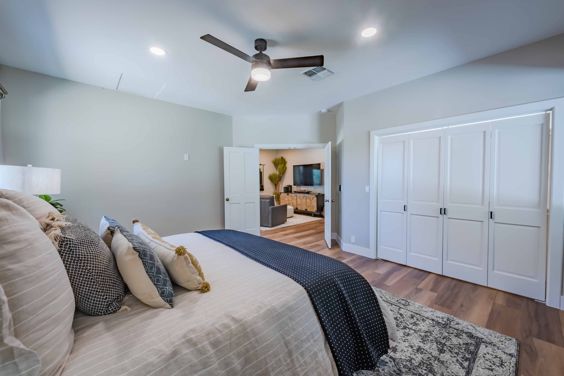 Arbor House - Image 34