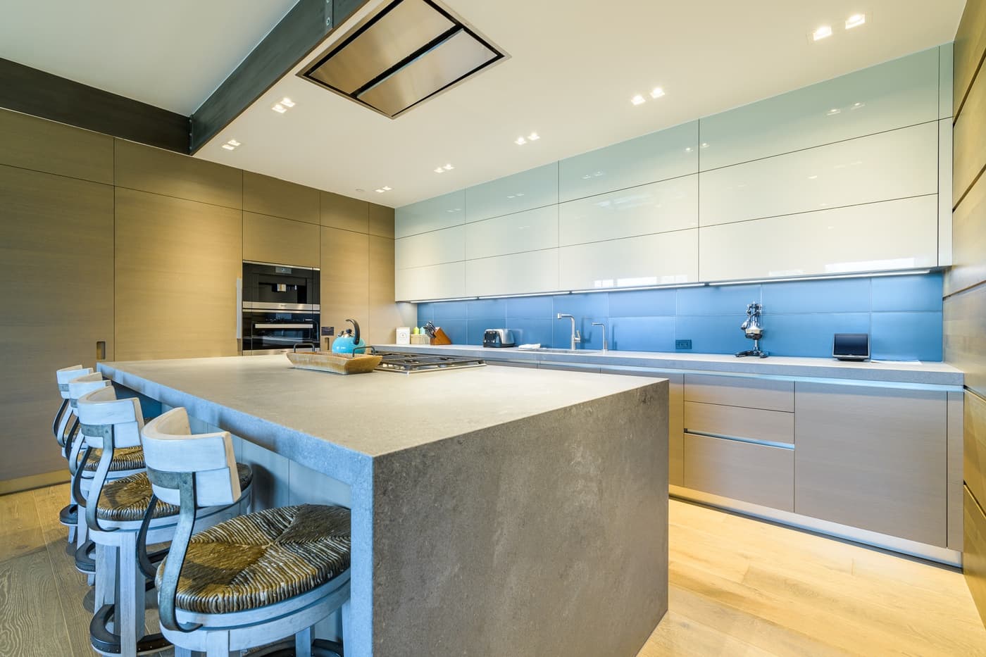 Lay Of The Land At Hummingbird Lodge - Image 10