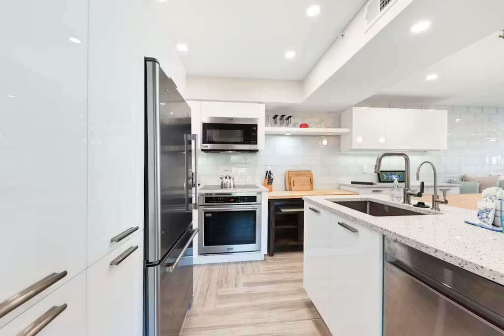 Hidden Cove Unit #6 - Image 6