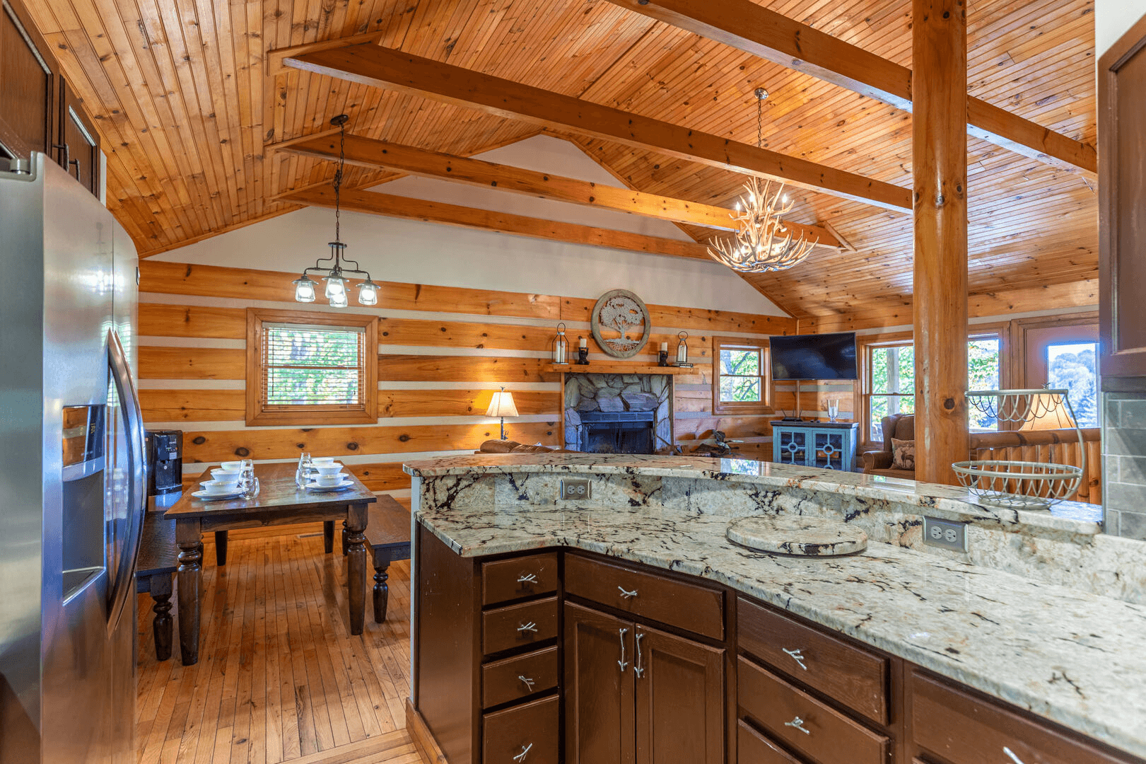 Log Inn at River Ridge - Image 7