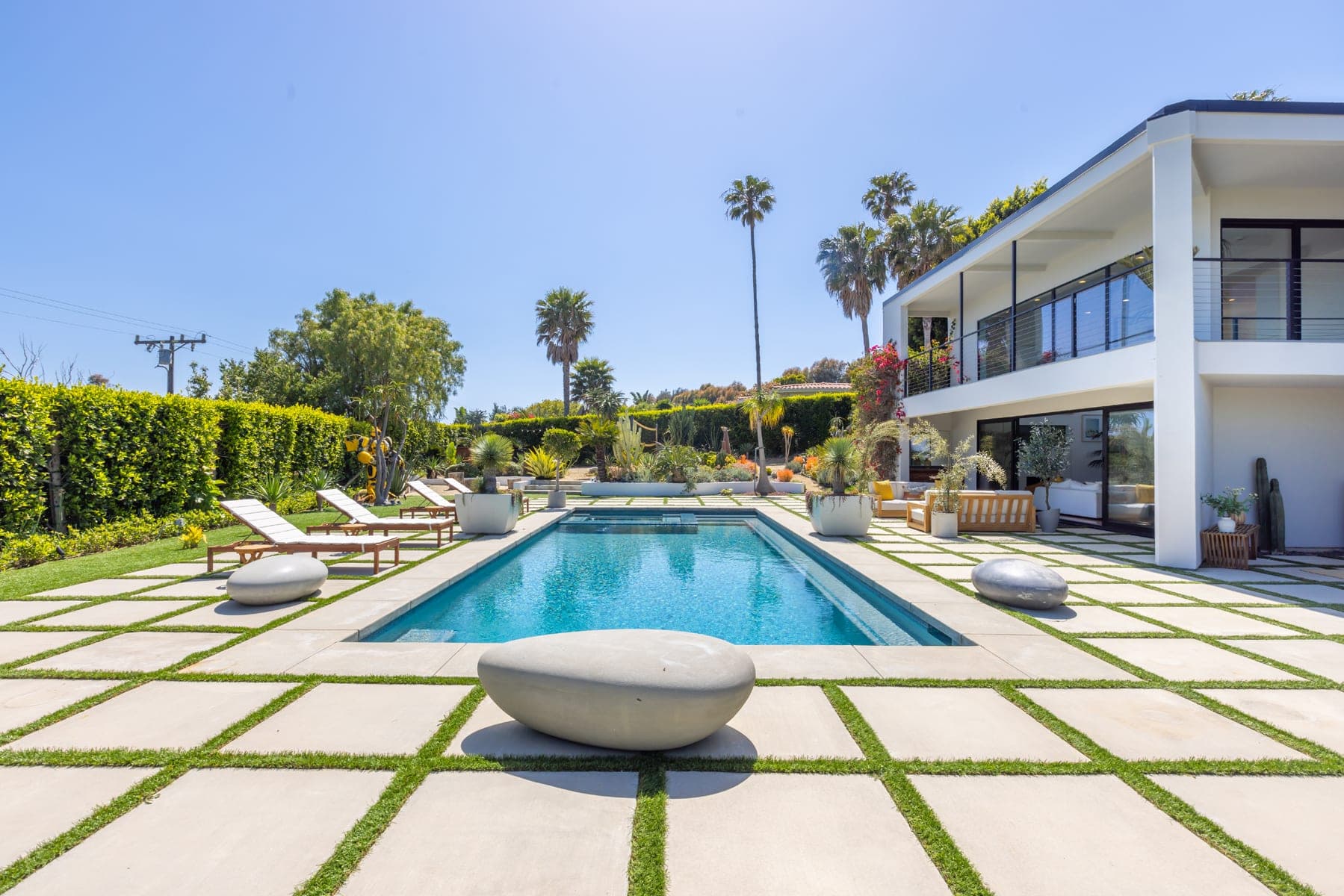 Malibu Sunset Oasis - Image 76