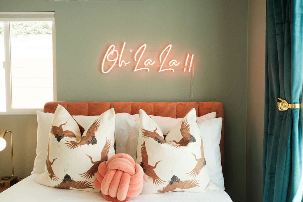 Mod Retreat in Vibrant Palm Springs - Image 25