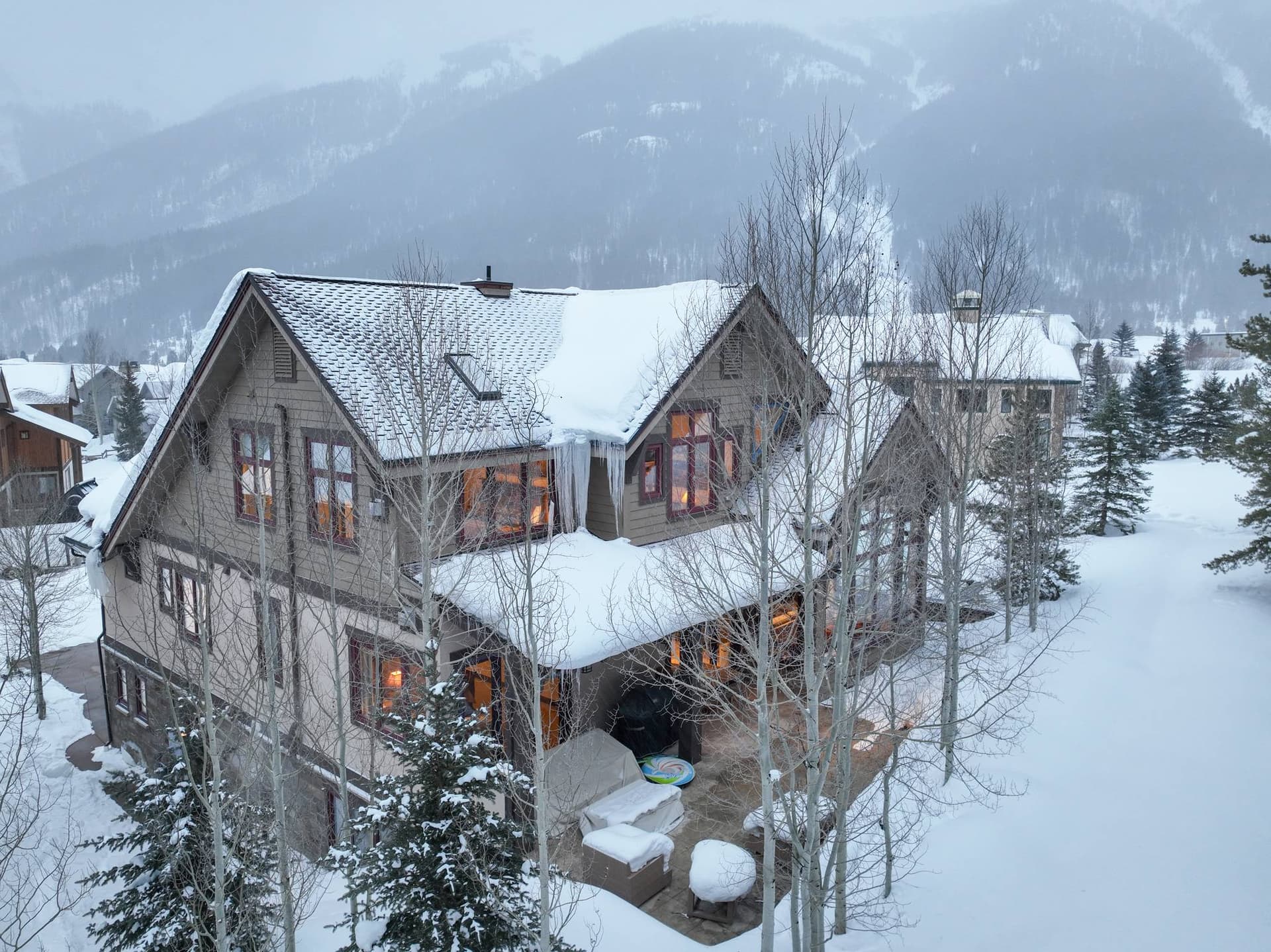 Bee Line Escape - Image 2