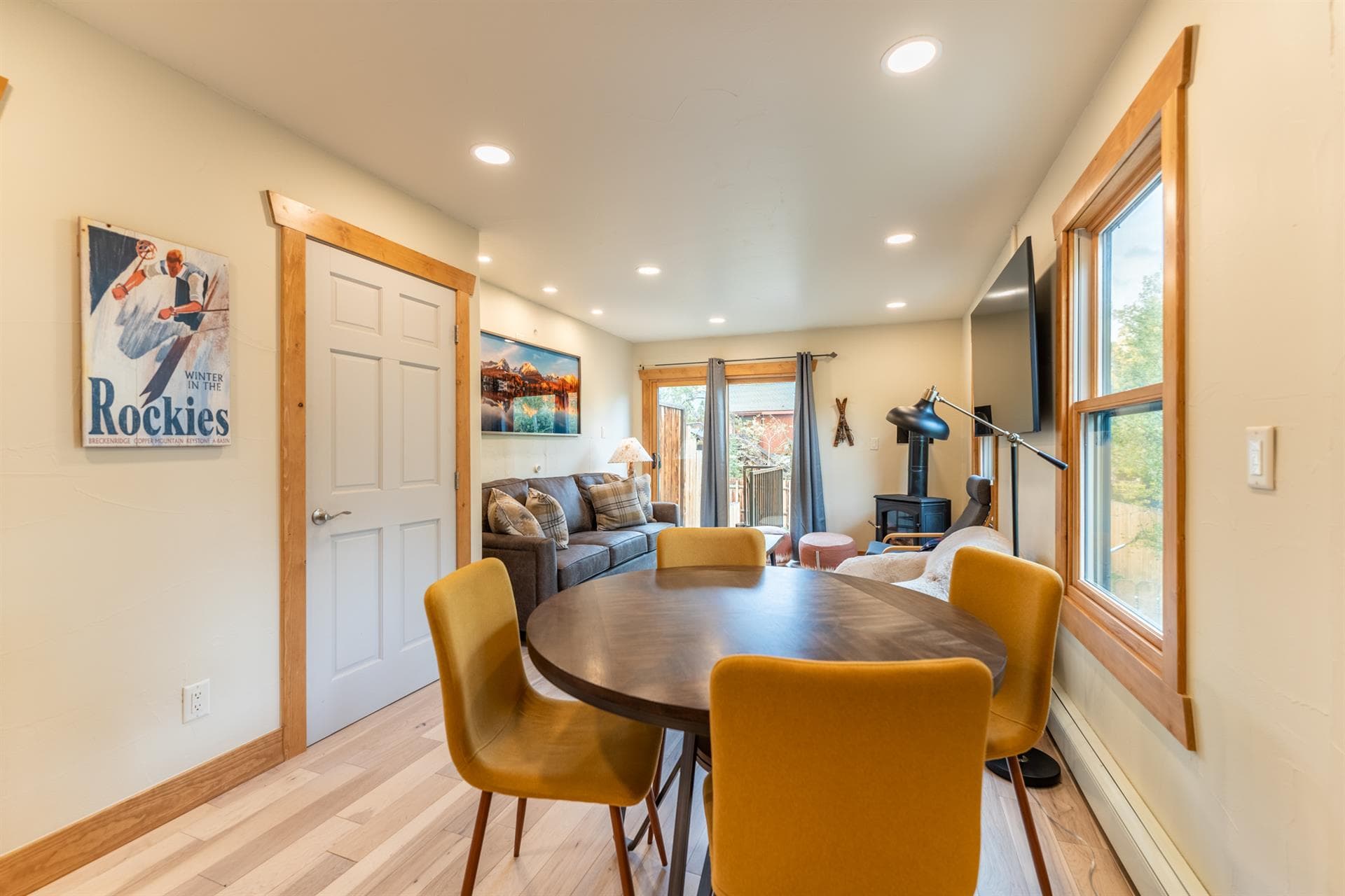 Alpine Home - Image 12