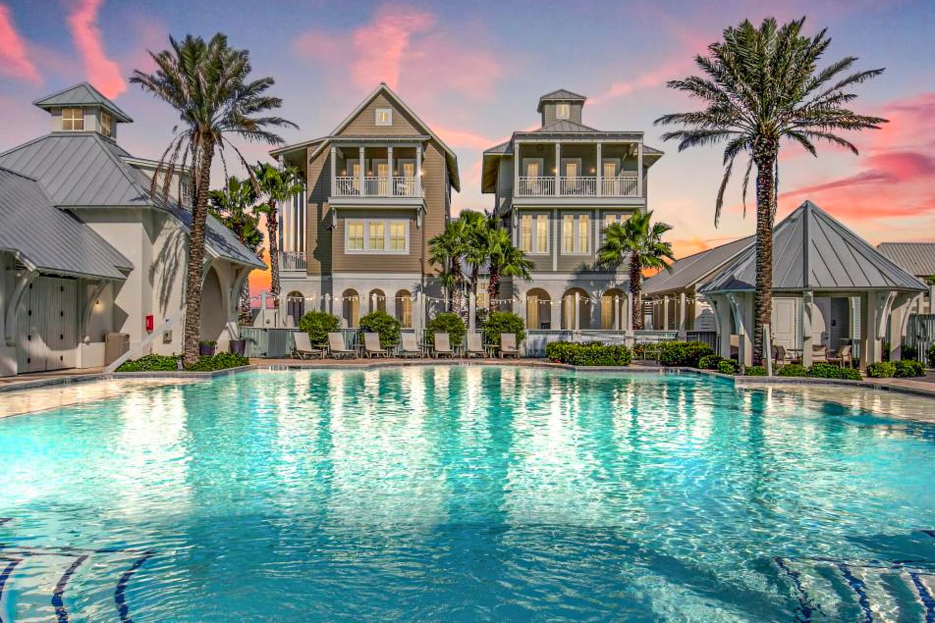 Beach Days and Fairways - Image 2