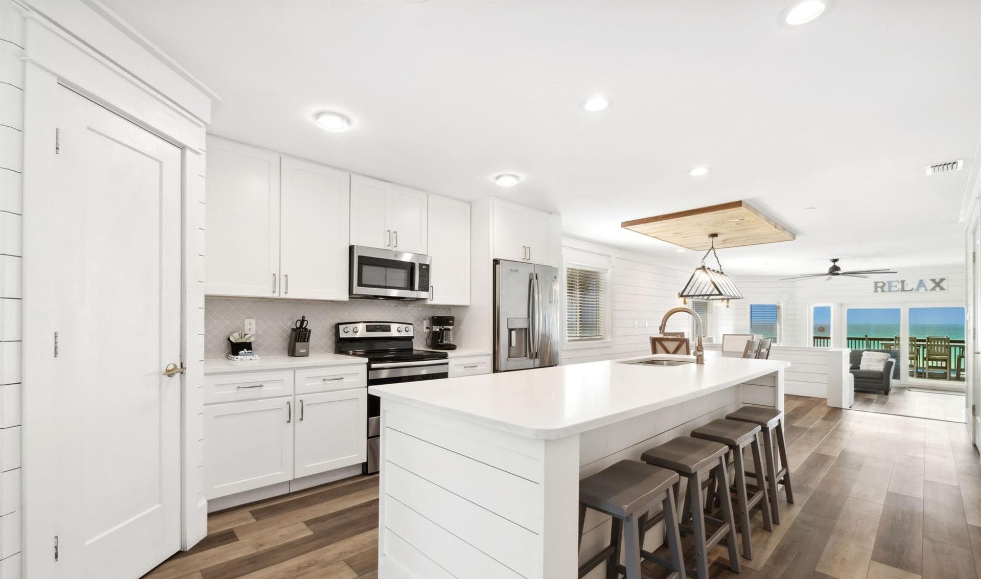 Silver Beach Retreat - Image 5