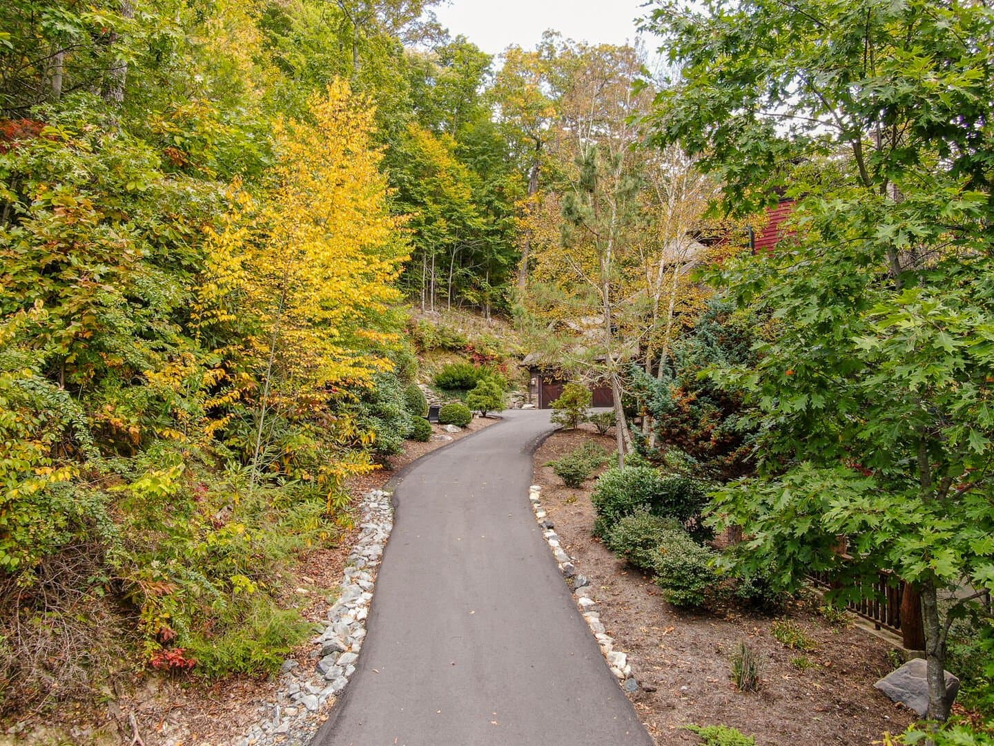 Overlook Estate in The Farm - Image 64