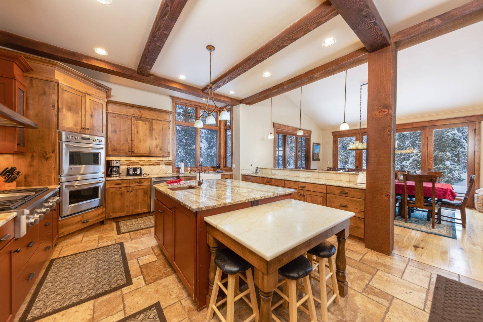 Last Nickel Lodge - Image 5