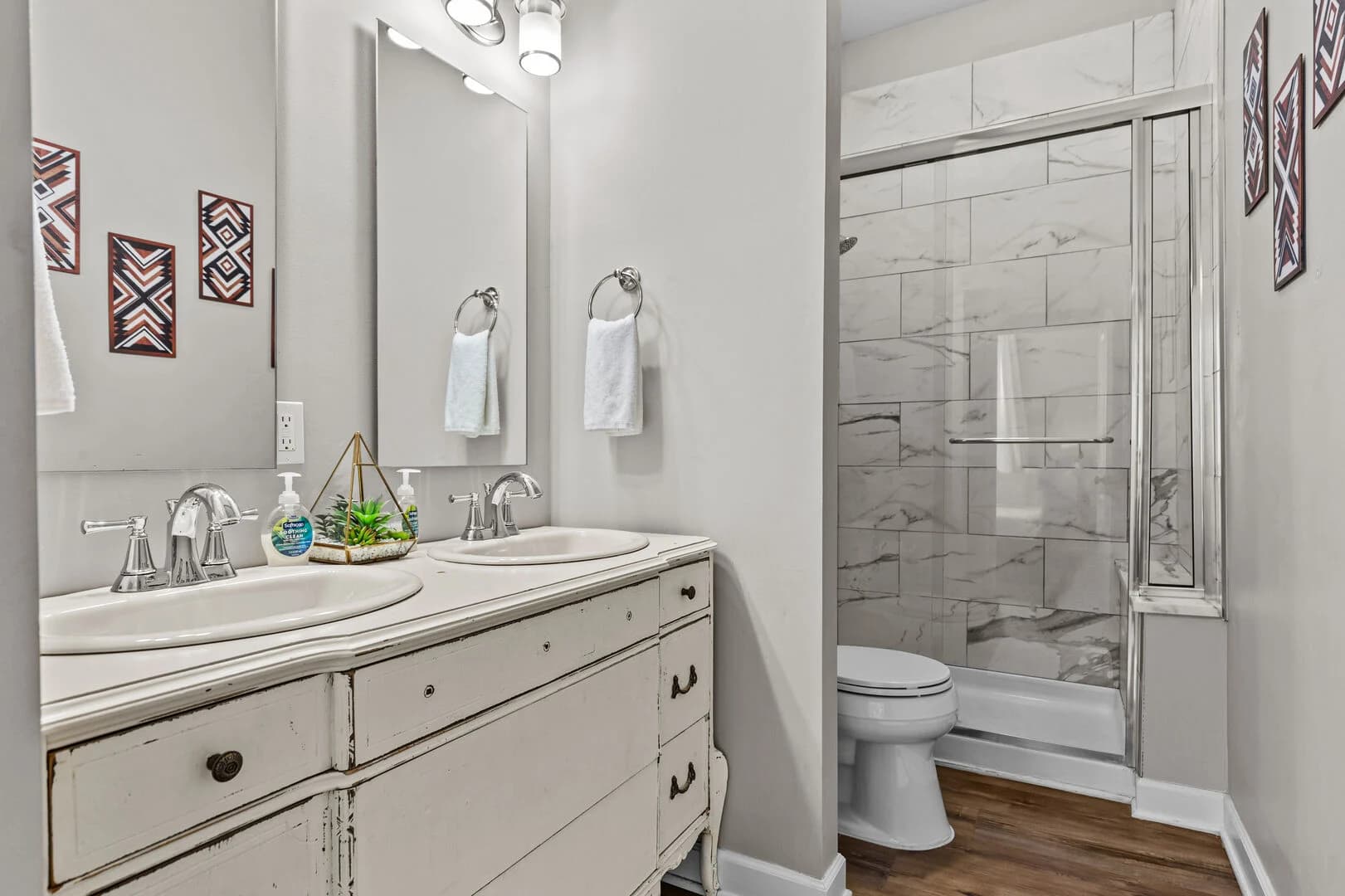 Designer Townhome - Image 20