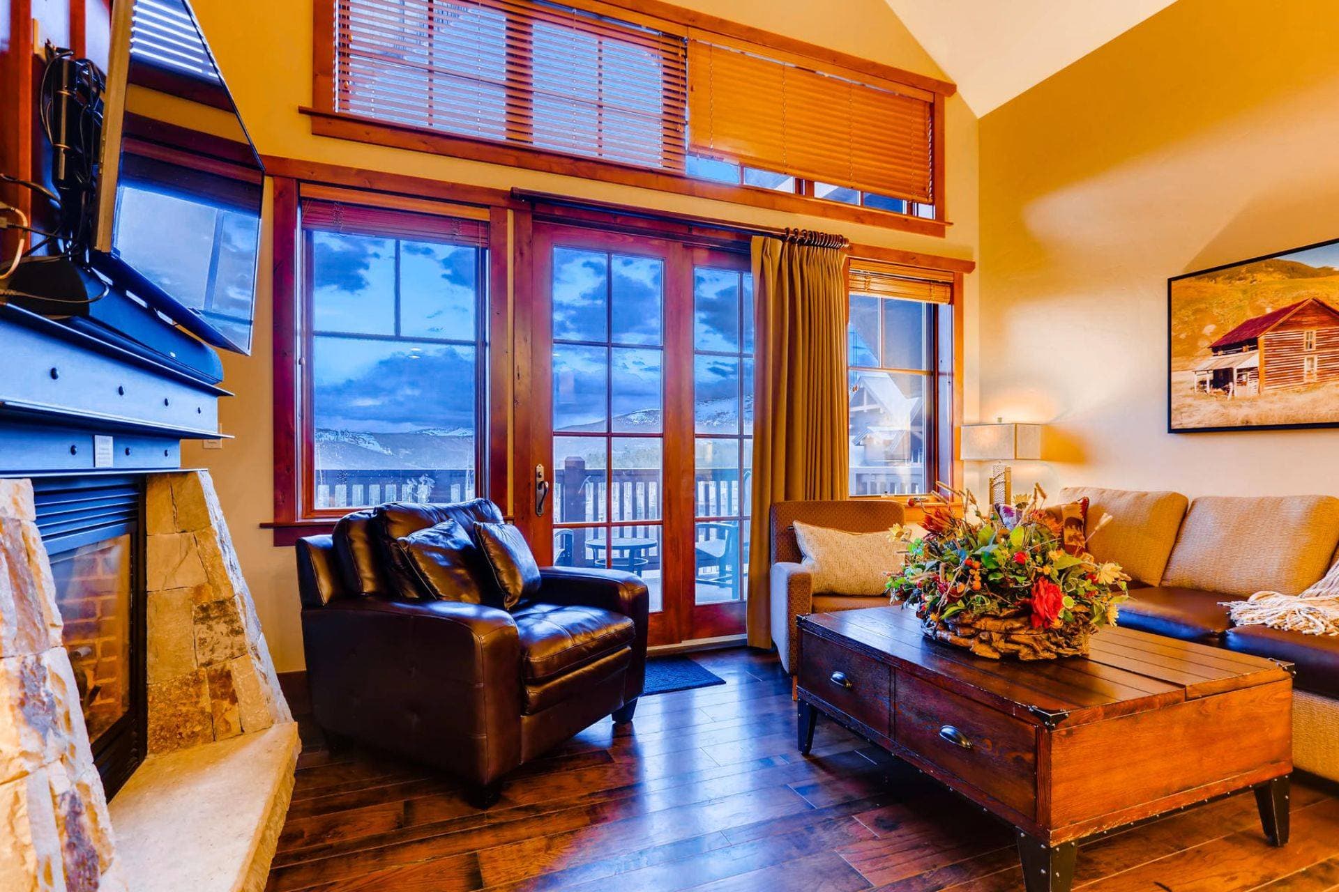 One Ski Hill Home - Image 2