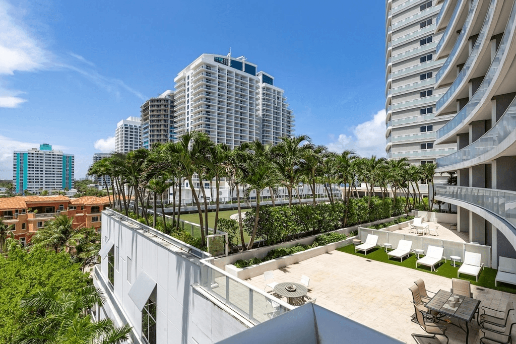 Shoreline #604 - Image 6