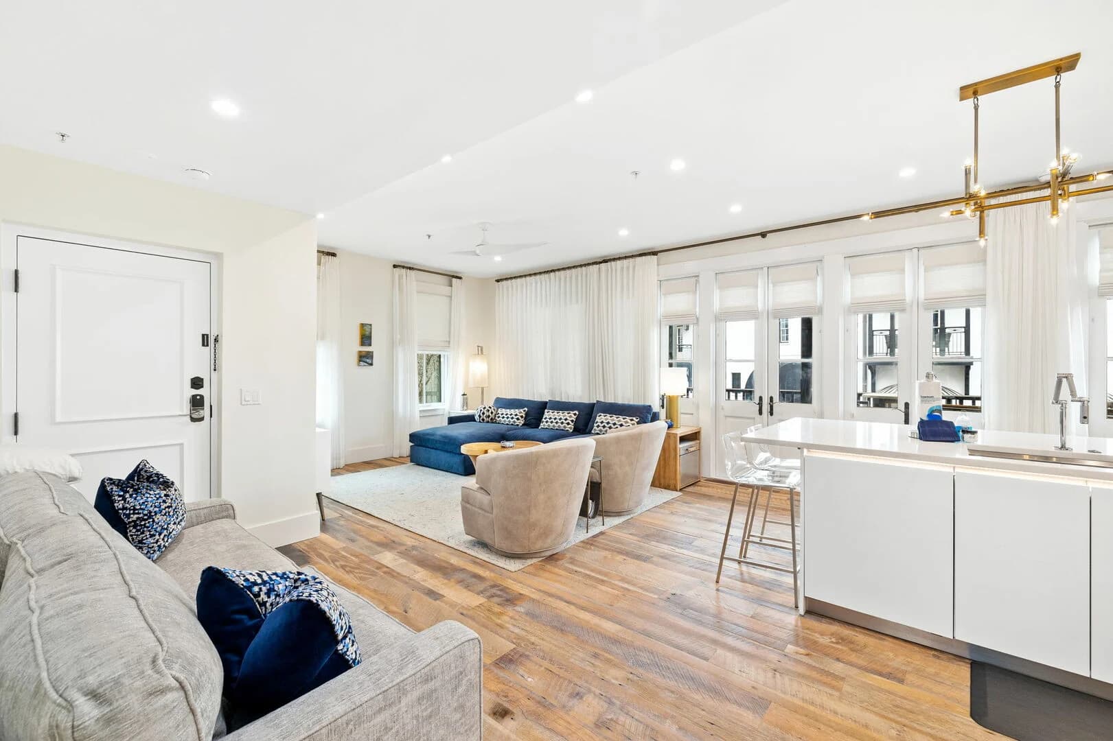 Antigua Blue Condo - Image 4