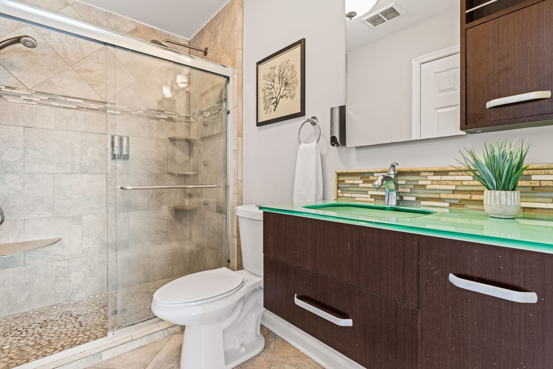 Sun of a Beach Home - Image 14