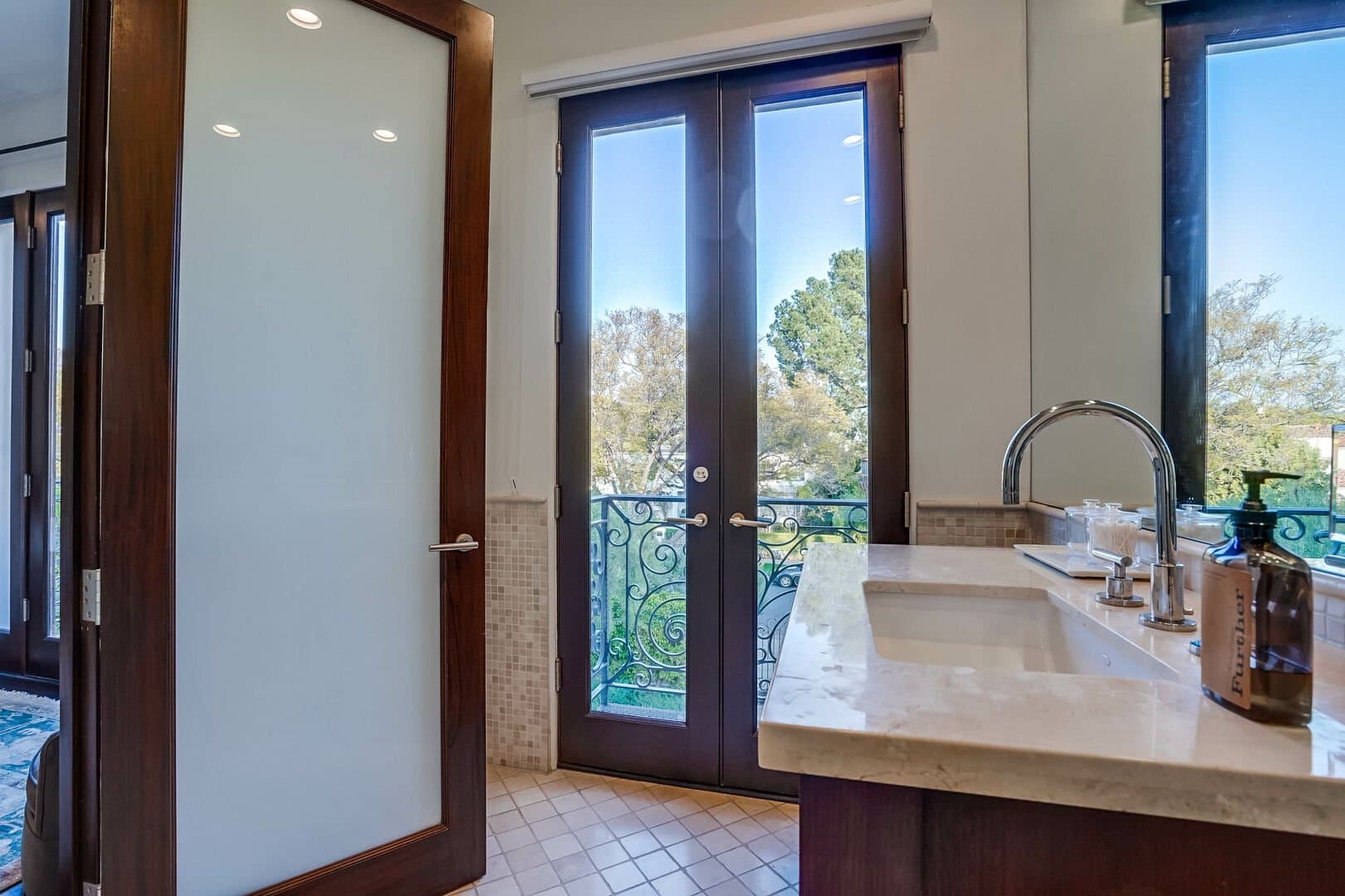 Alta Place  - Image 26