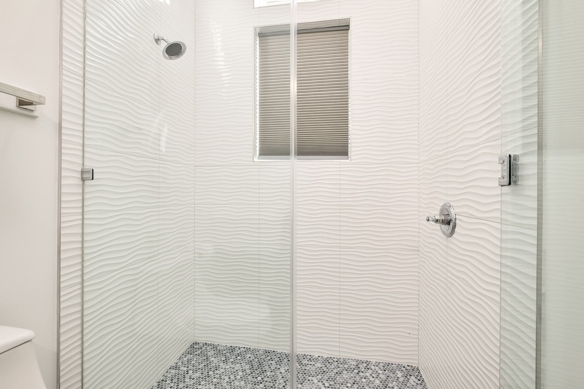 Emerald Palms - Image 27