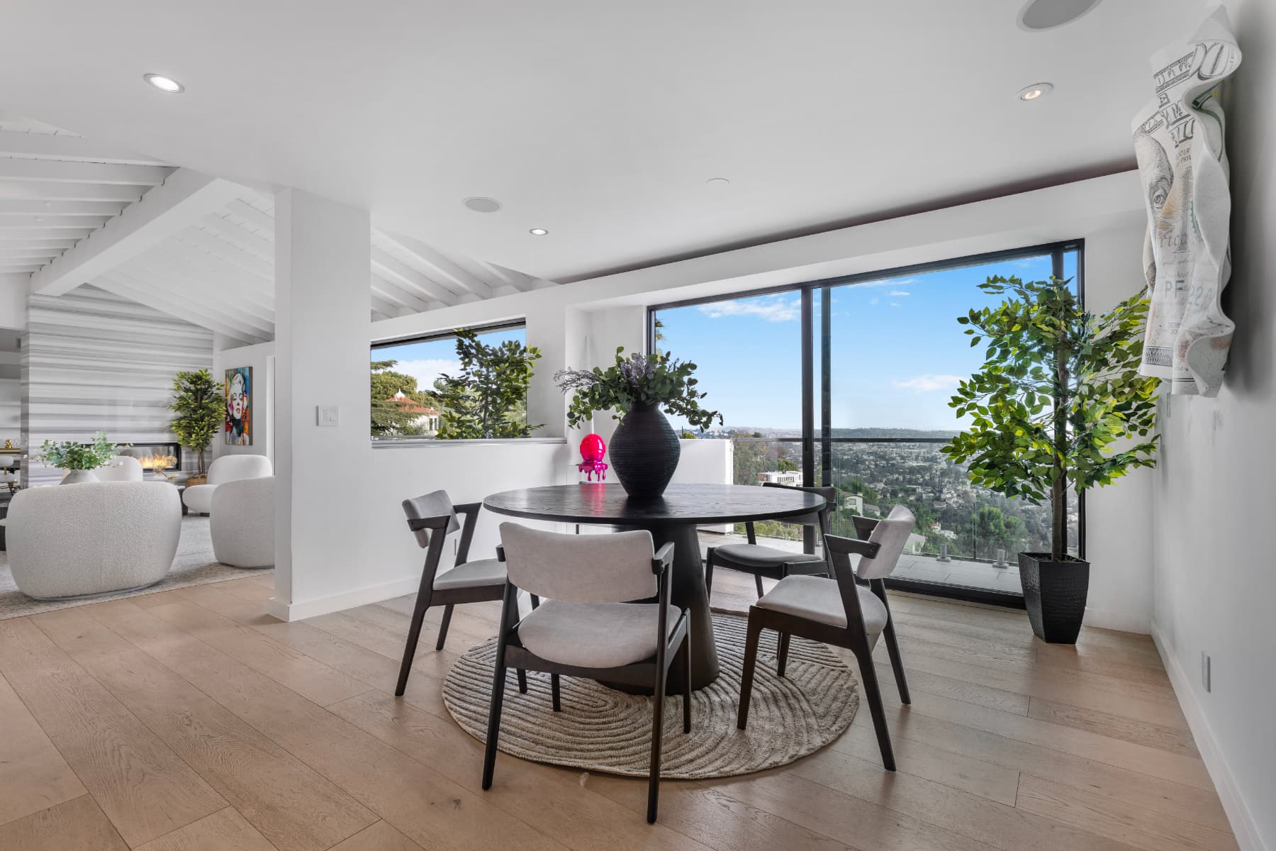 Maravilla House - Image 9