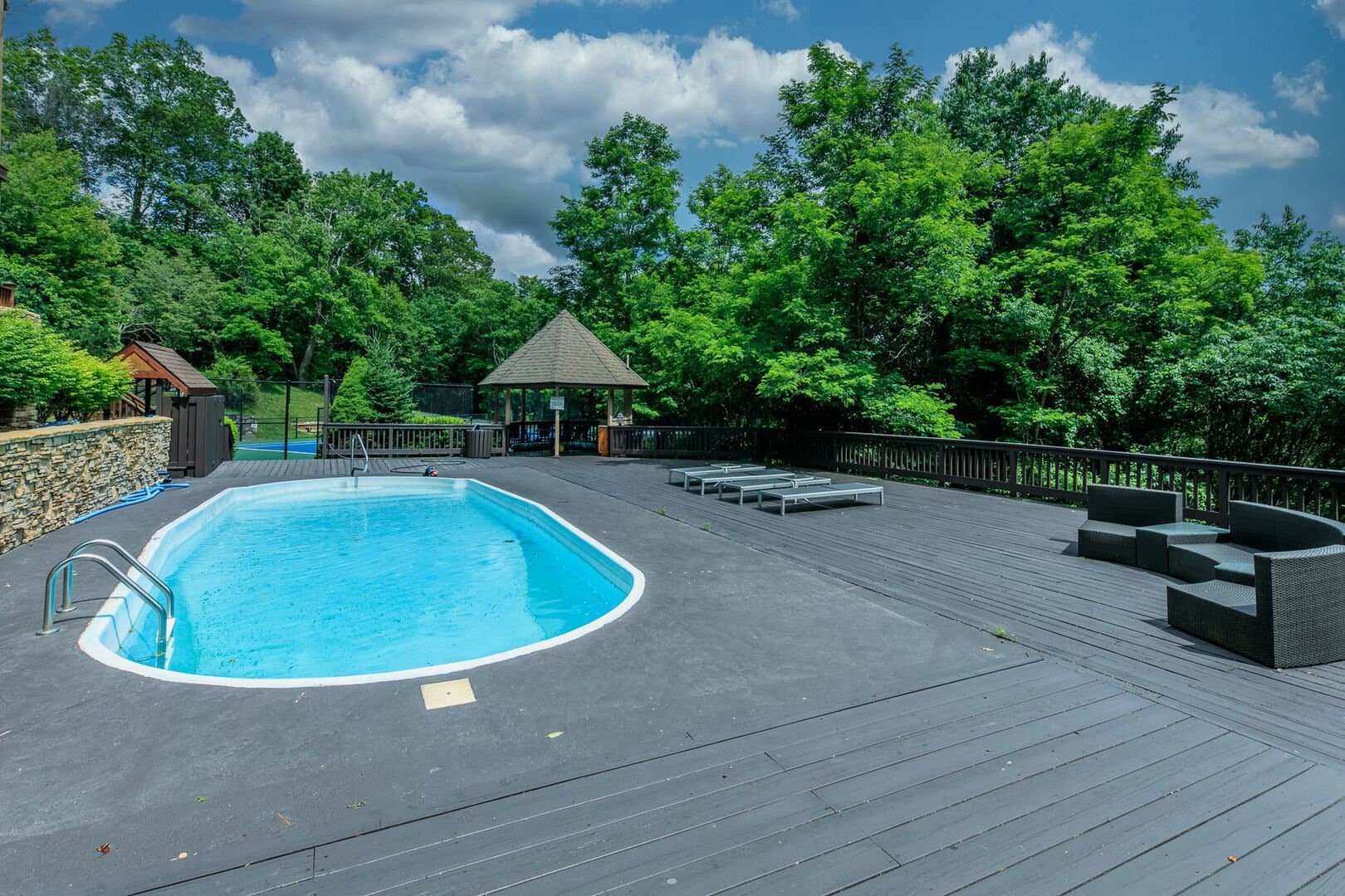 Banner Crest - Image 2