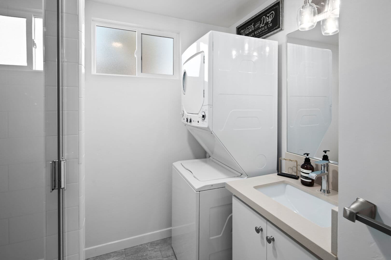 Surf and Bay A Home - Image 11