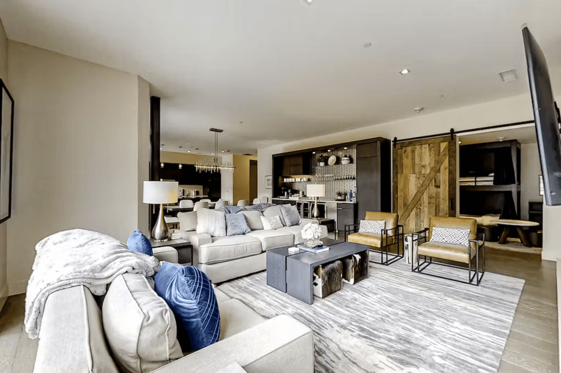 Luxury Penthouse Place - Image 5