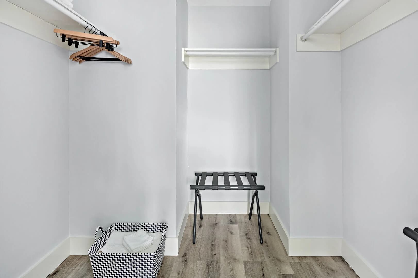 Old Bridge House - Image 21