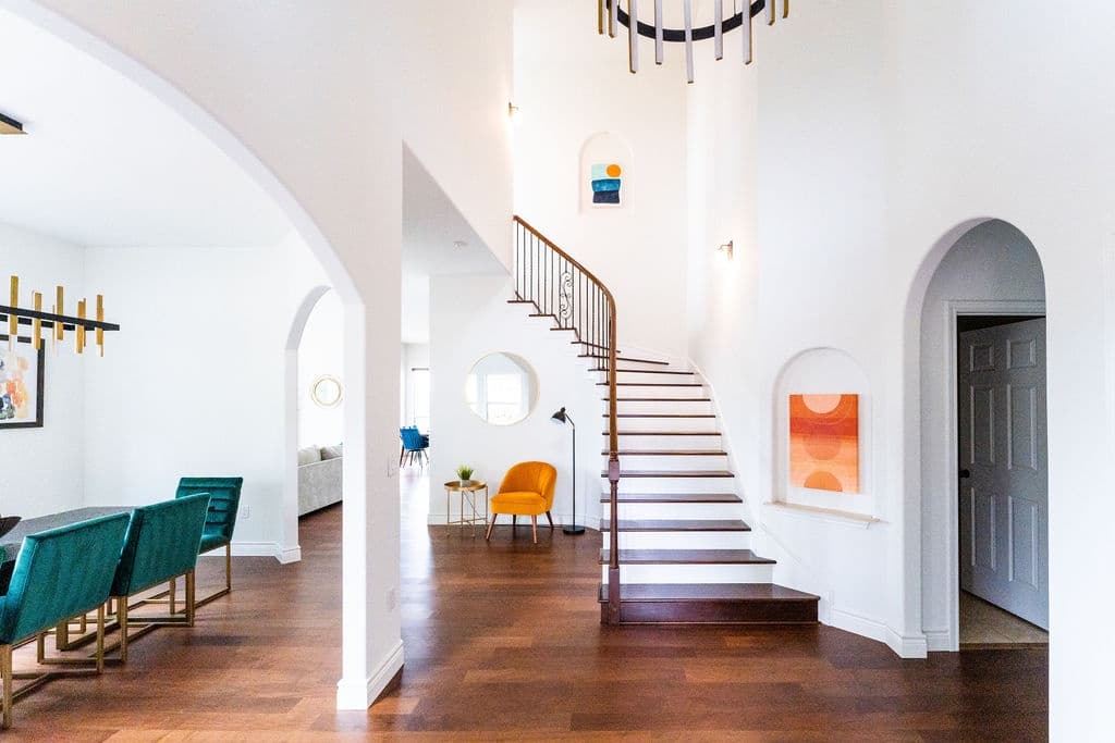 Taking in the View House - Image 13