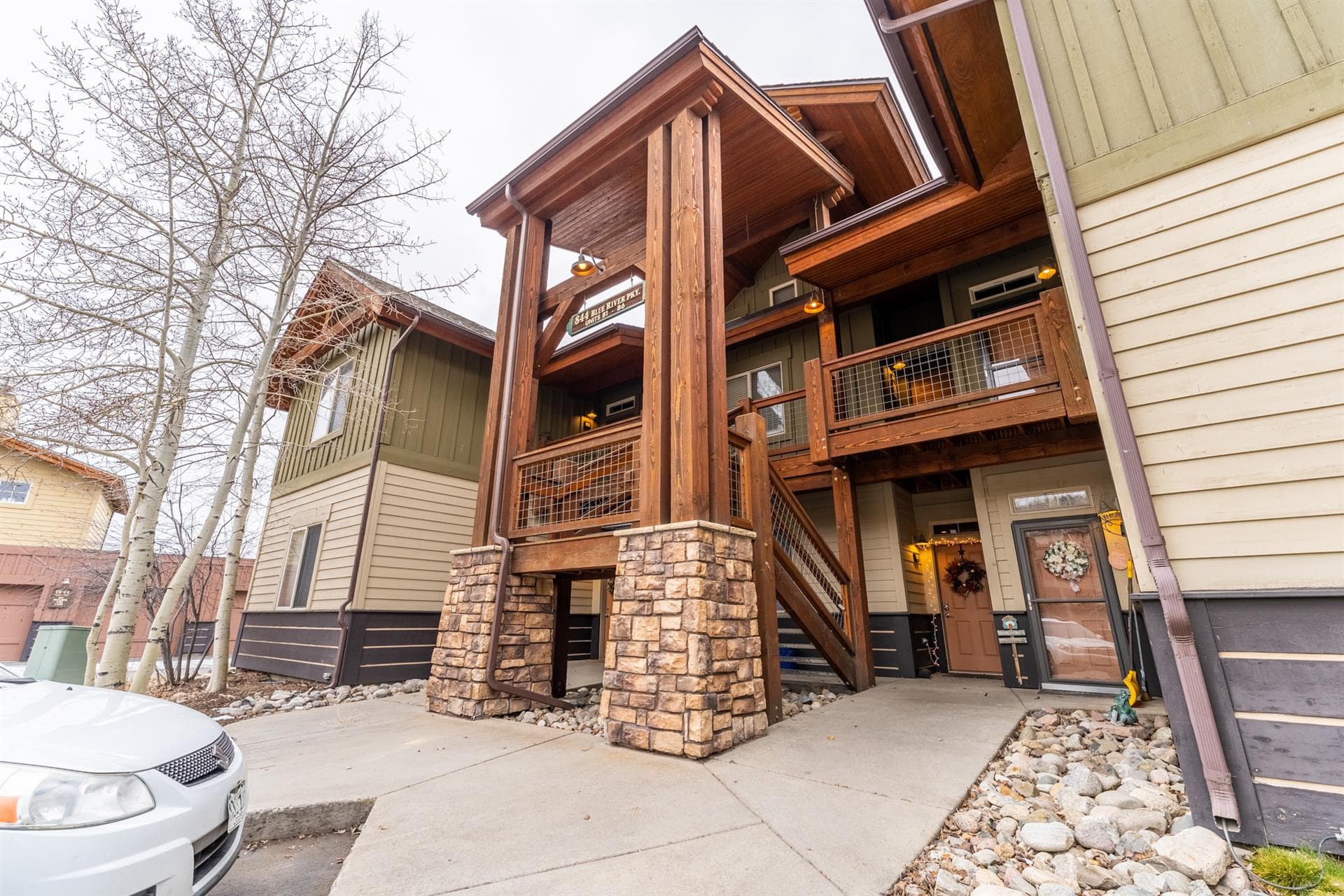 Retreat on the Blue - Image 5