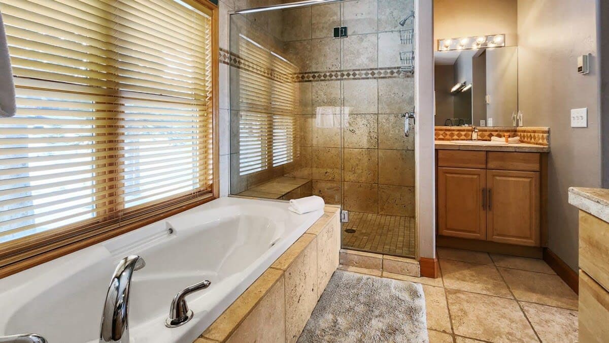 Blue River Retreat - Image 25