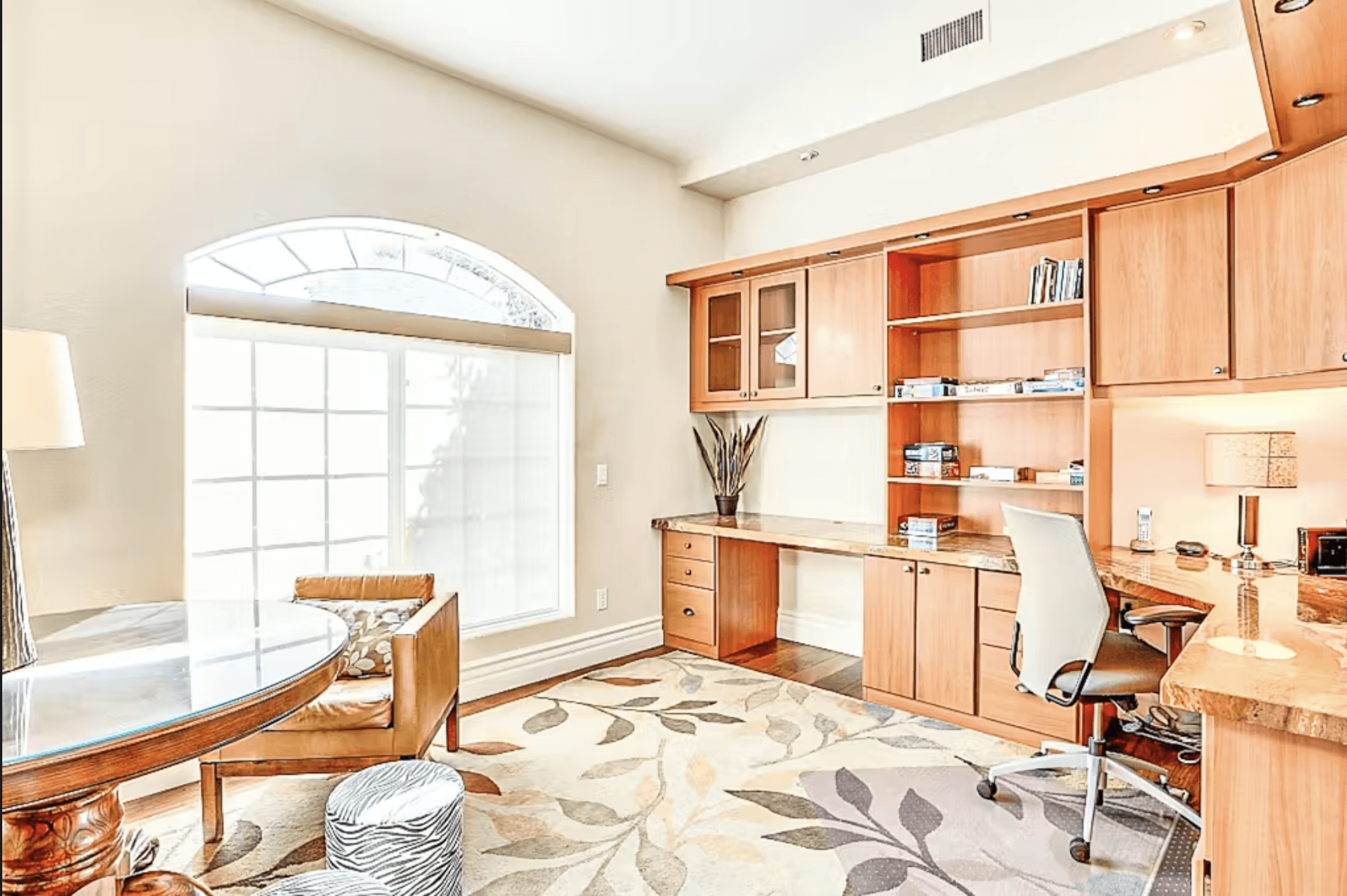 Indulgent Escape House - Image 22