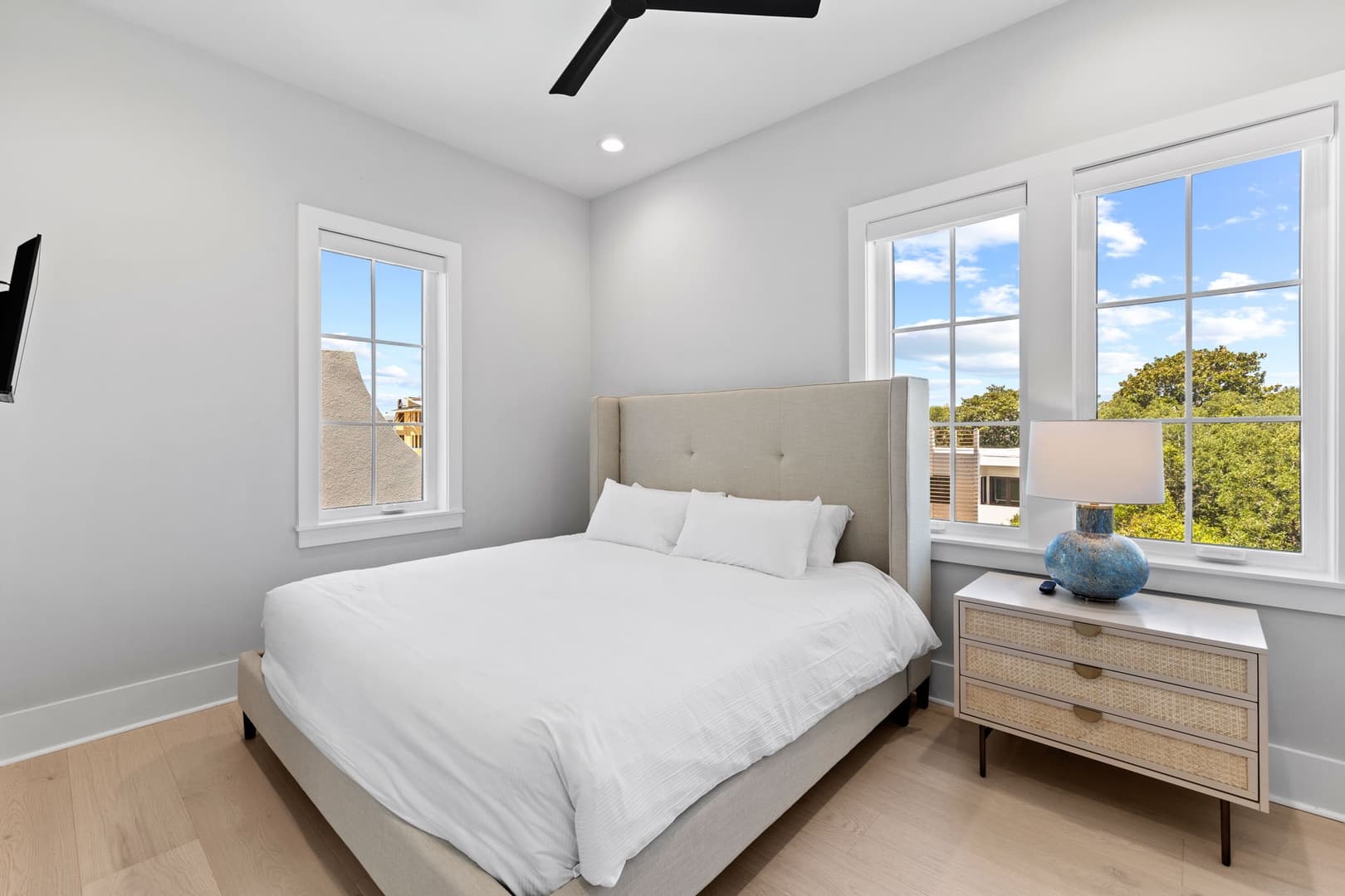 Peacock Place - Image 38