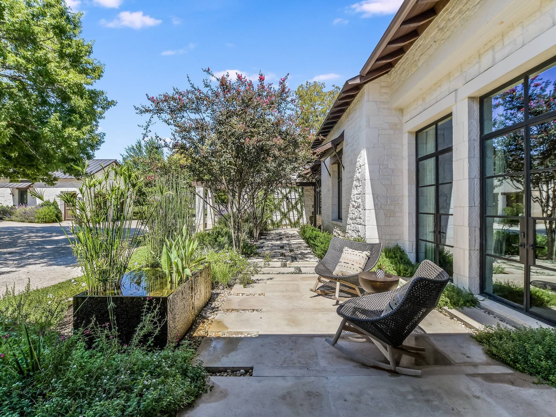 Sapphire on Lake Austin - Image 24