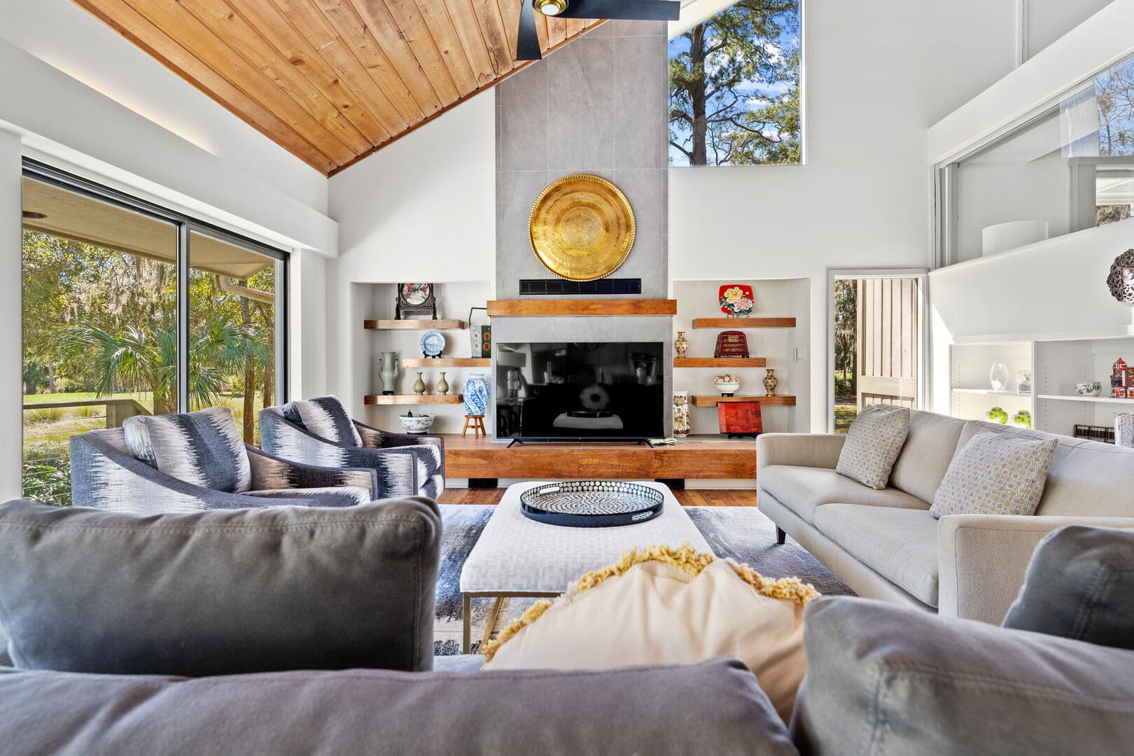 Sunny Shores - Image 4