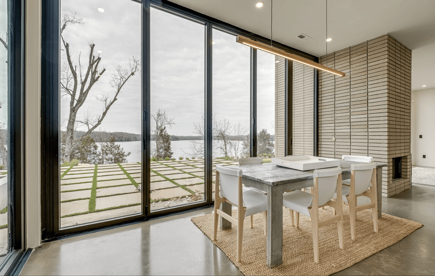 Nashville Lakeside Modern - Image 3