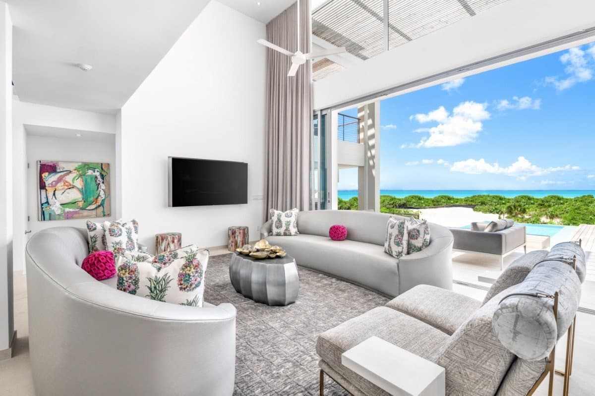 Grace Bay Six Bedroom Premium Ocean View - Image 11