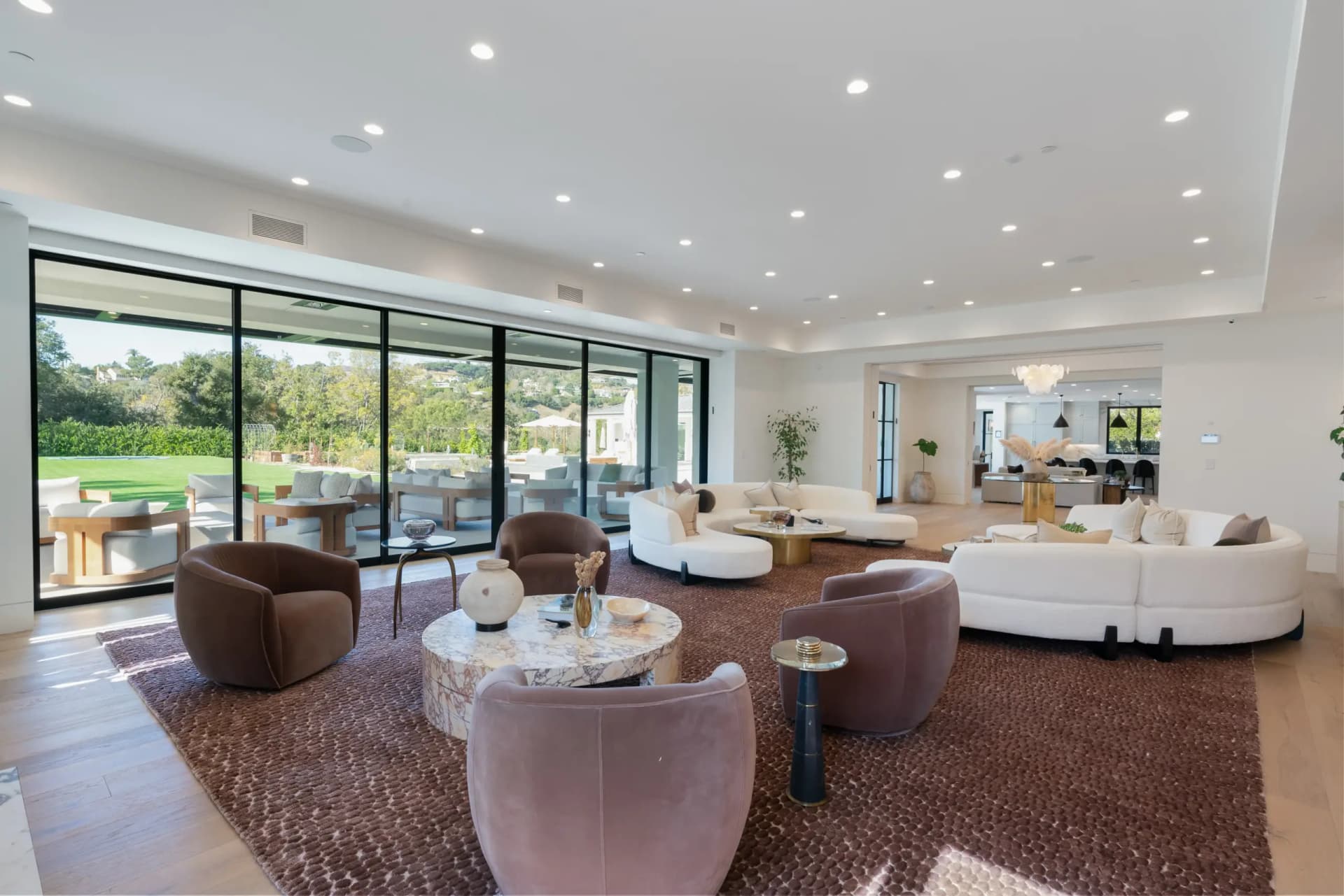 Garland Estate - Image 4