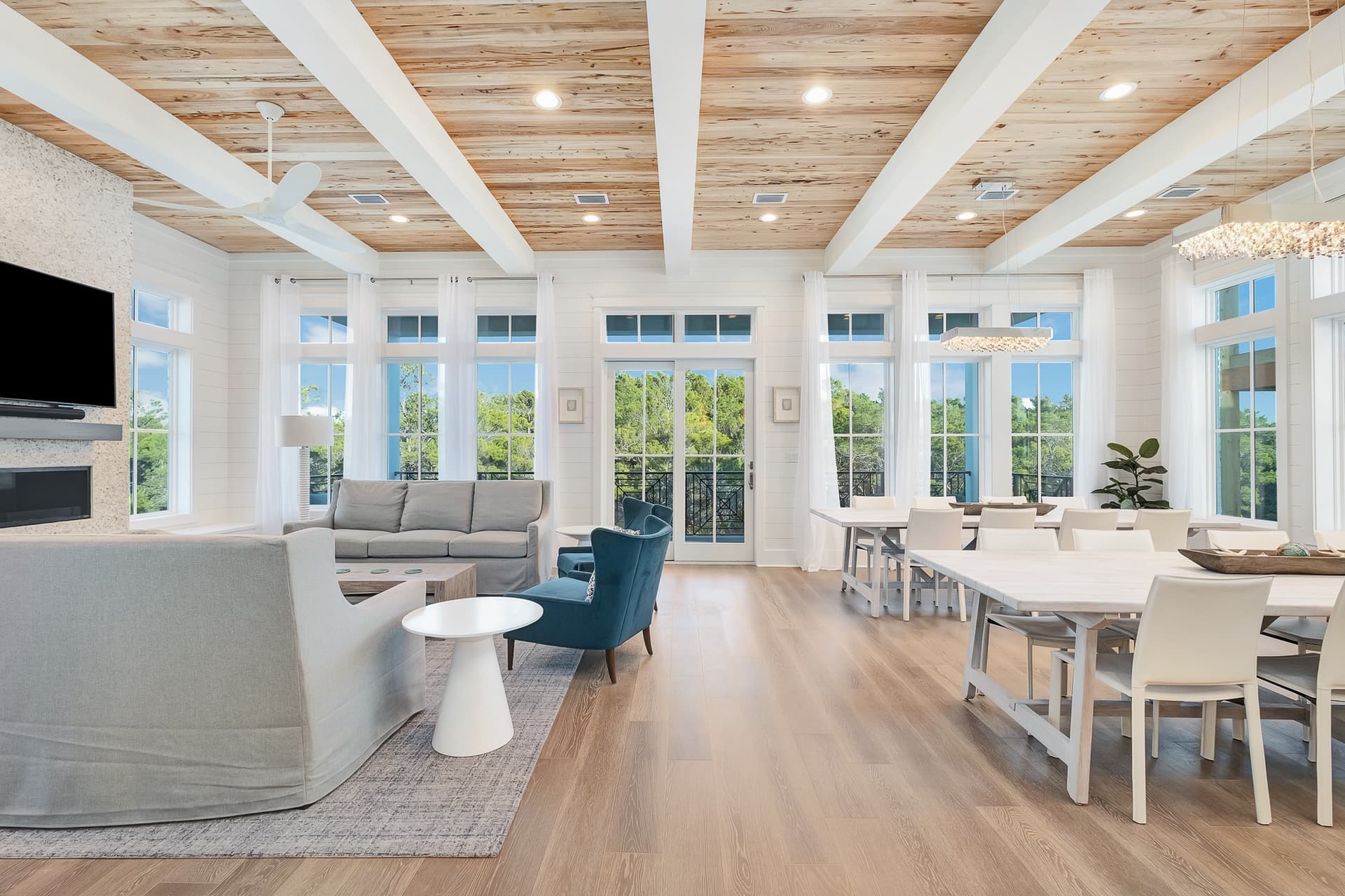 Emerald Palms - Image 9