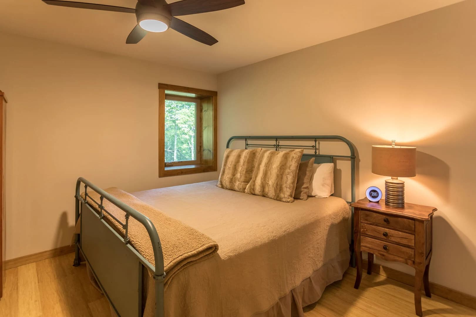 Mountain Vista Chalet - Image 16