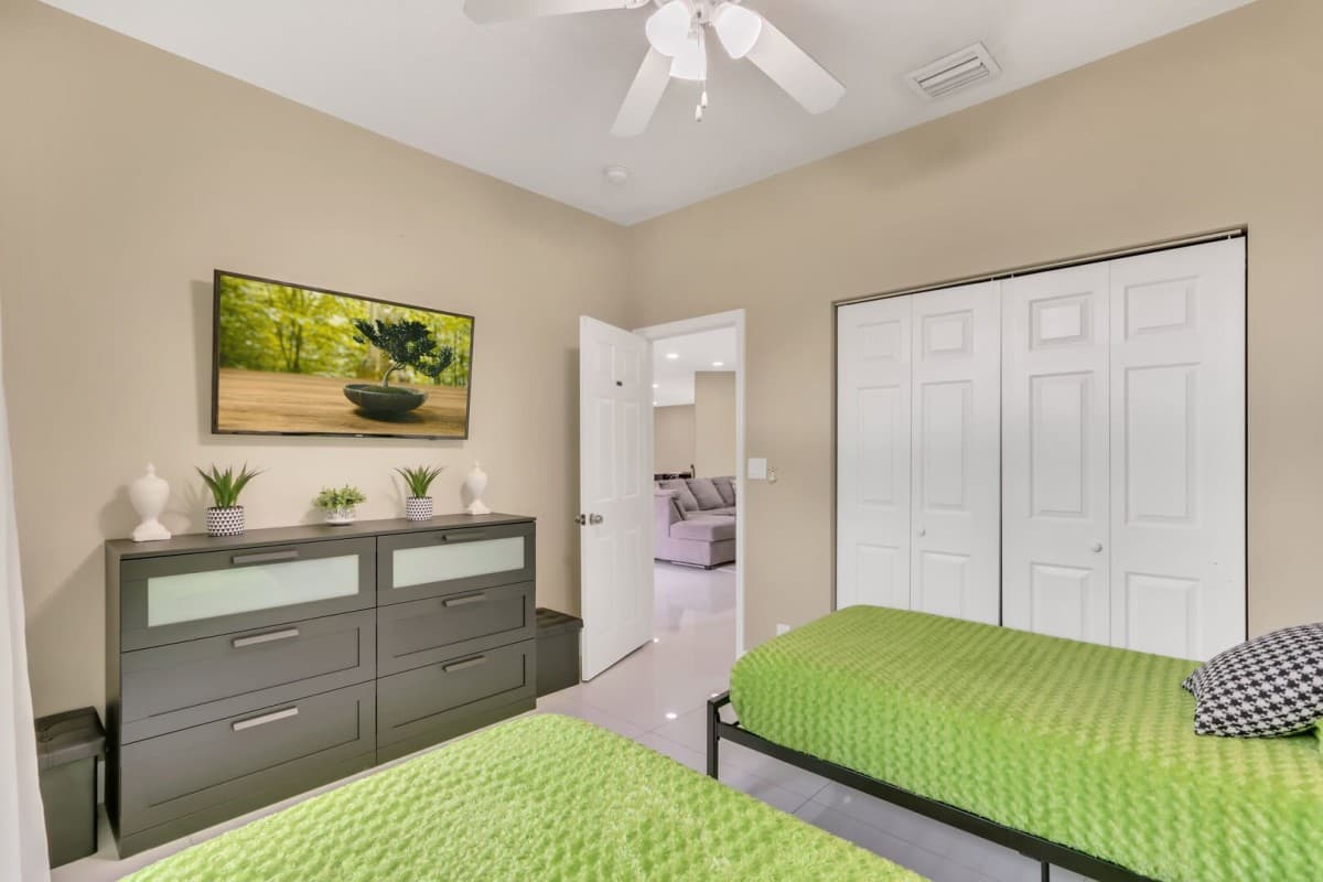 Northwest House - Image 15