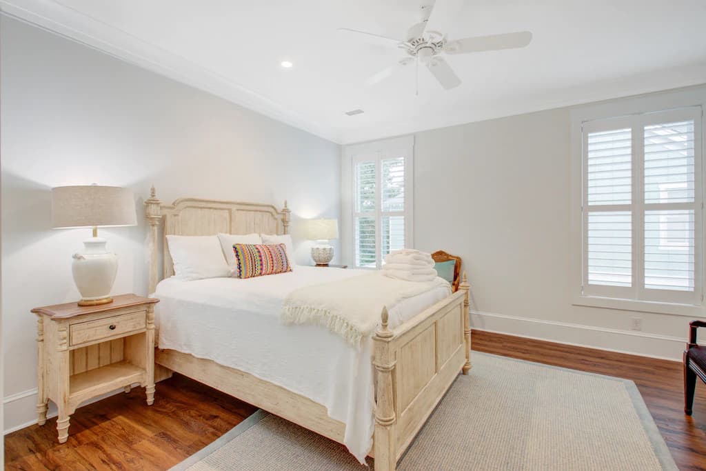 Modern Isle - Image 19