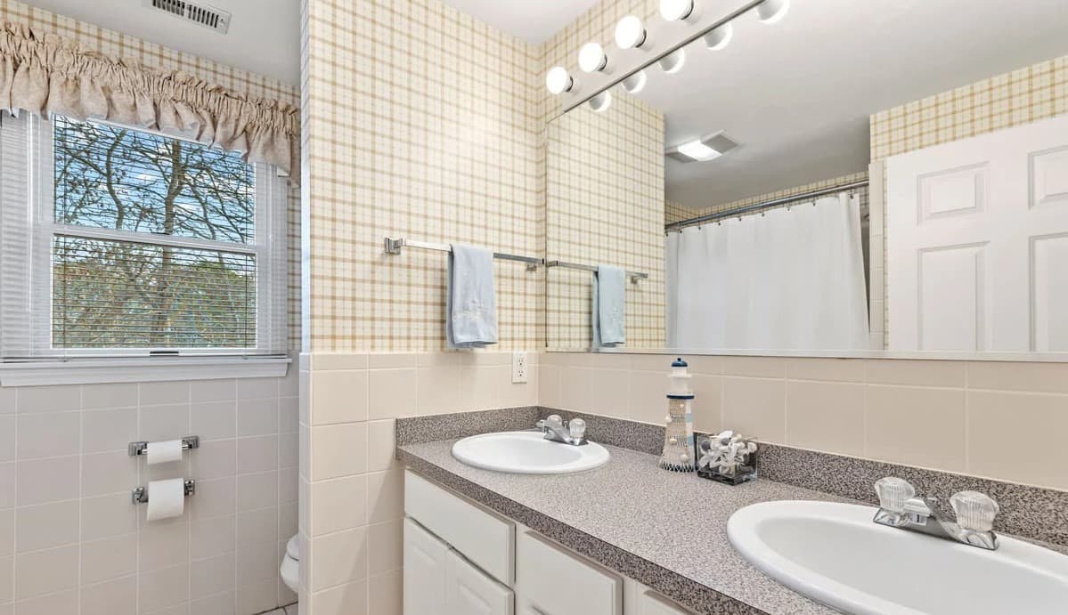 Harbor House #024Y - Image 21