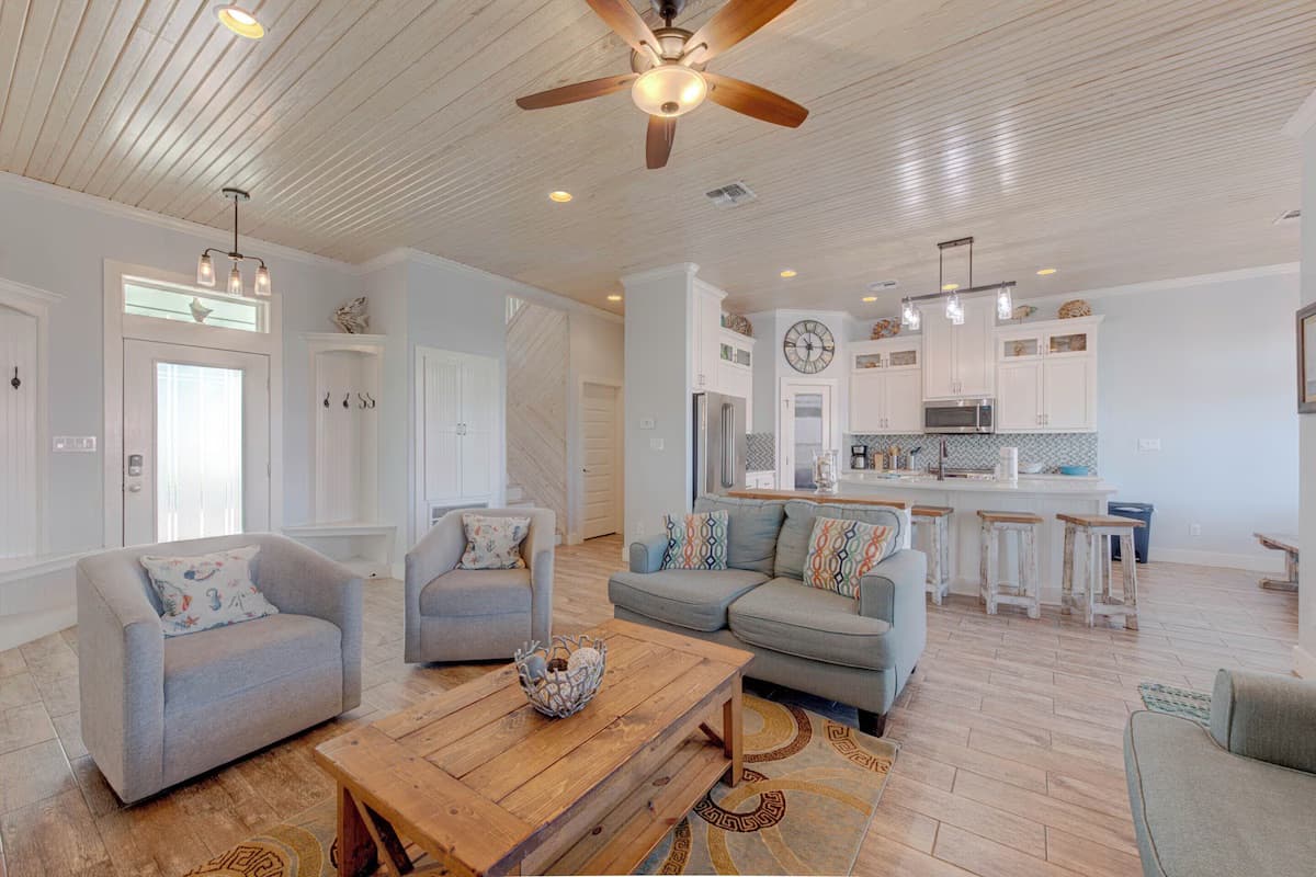 Postcard From Paradise - Image 3