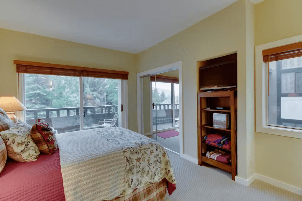 Wildflower Luxury - Image 21