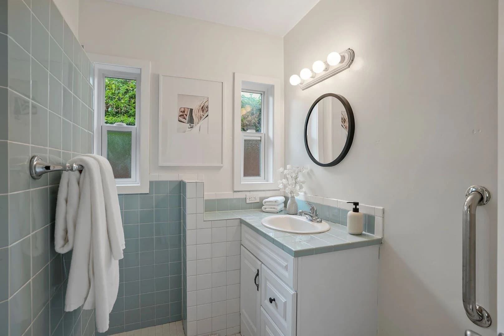 Seabreeze Hideaway - Image 8