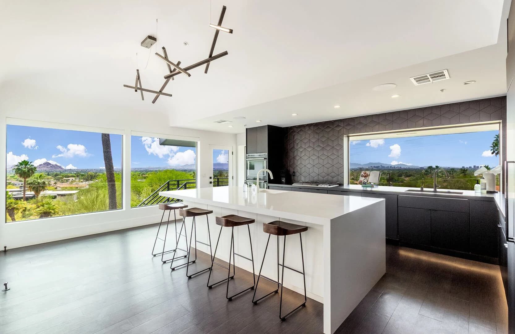 Valle Vista Manor - Image 19