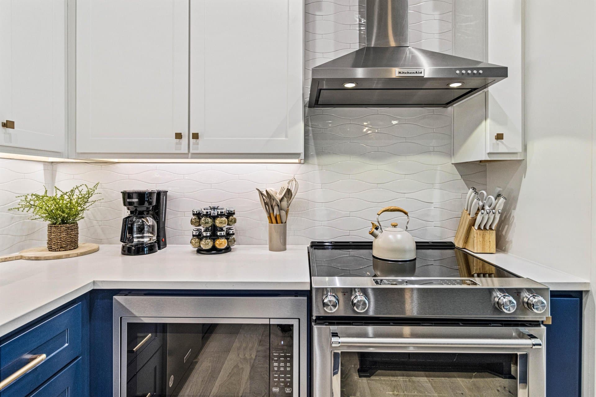 Coast is Clear - Image 13