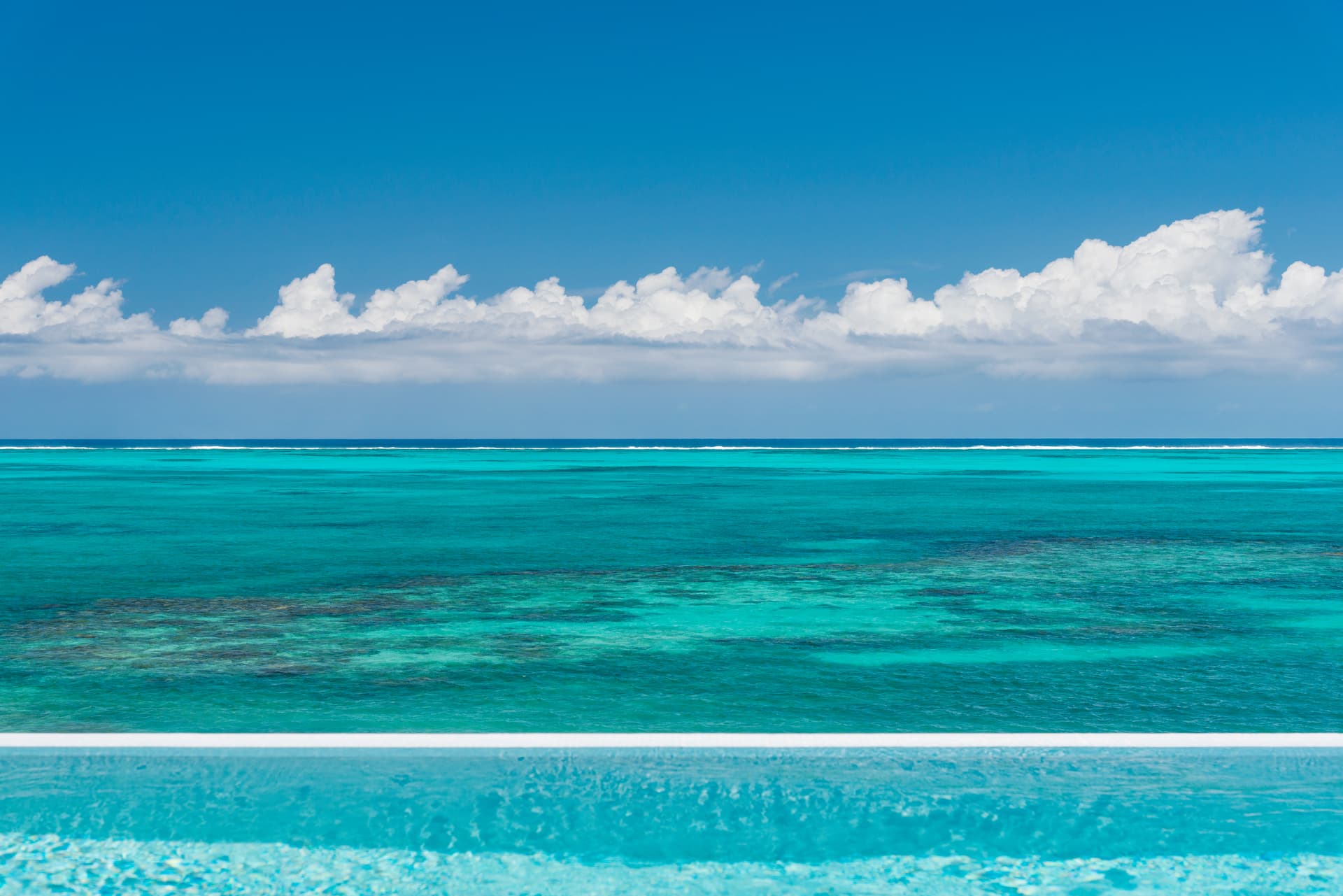 North Shore Four Bedroom Beachfront - Image 22