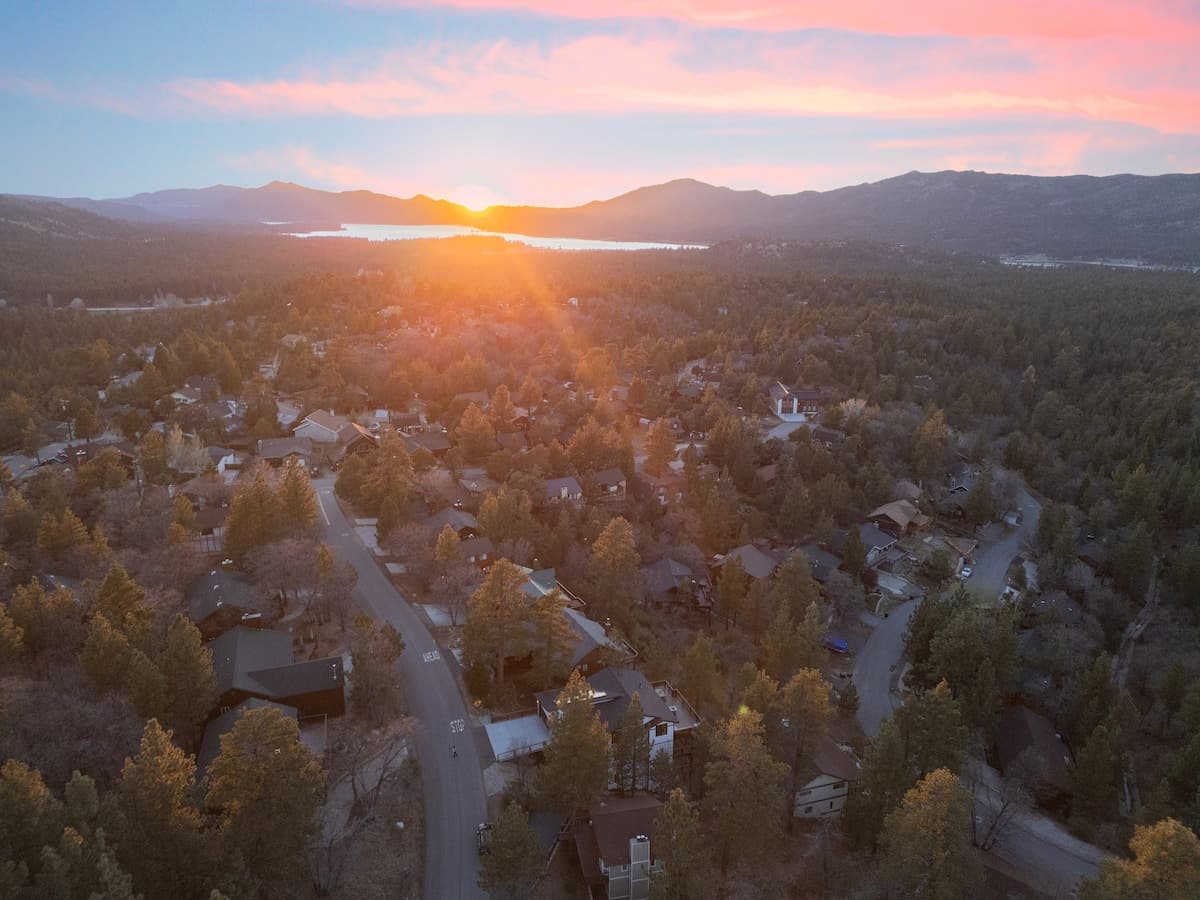 Bear's Retreat - Image 46