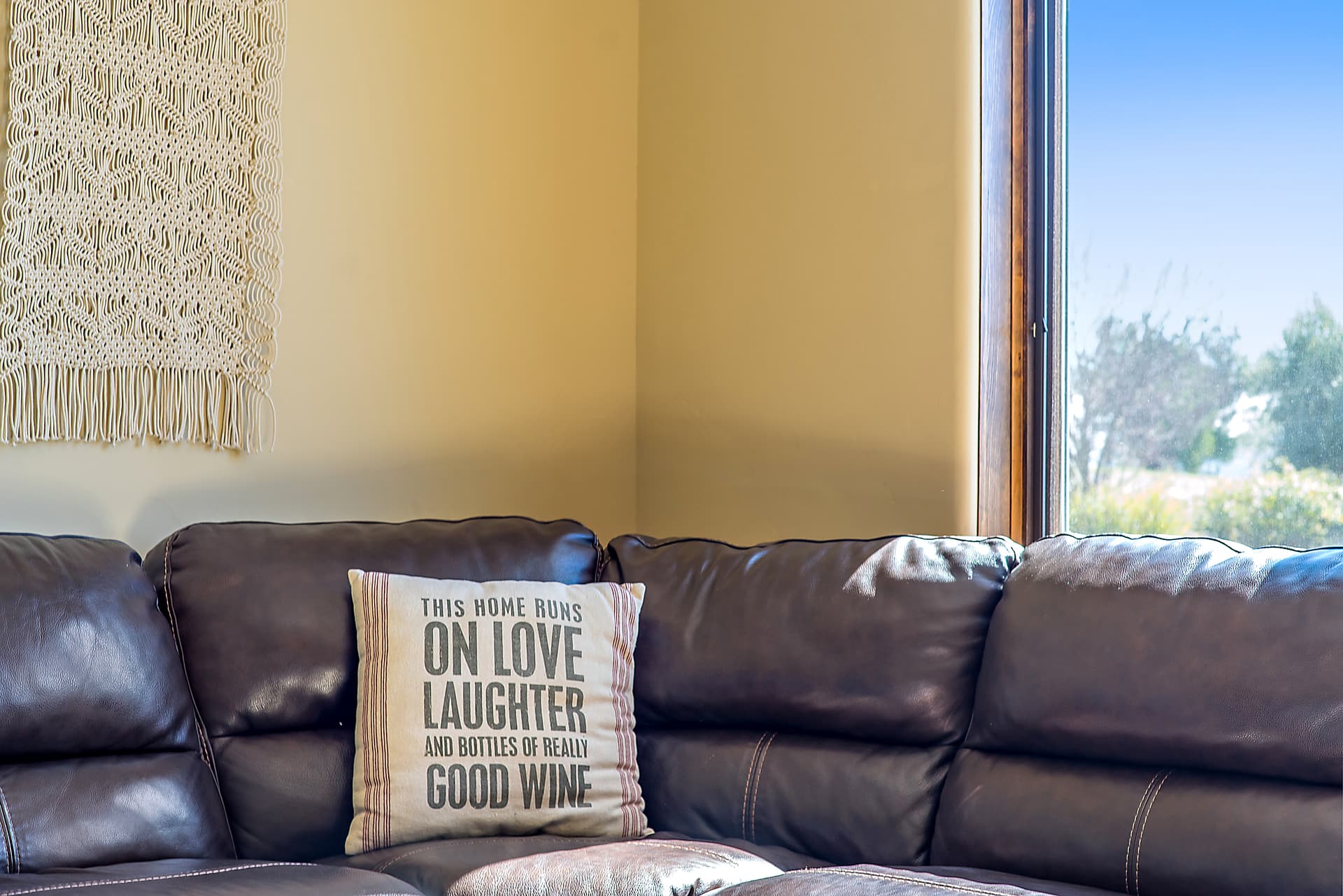 Frontier Main and Guest House - Image 19