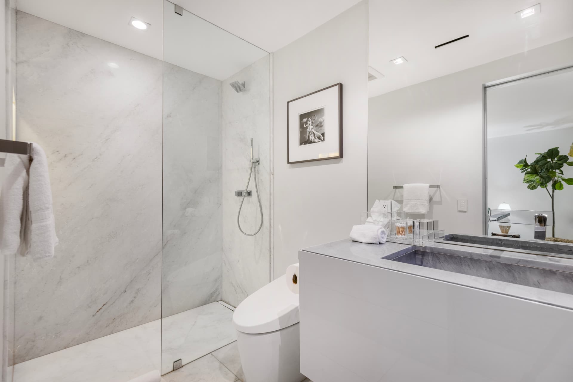 St Ives Modern - Image 29